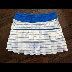 Lulu lemon pace setter ruffle skirt. sz 8